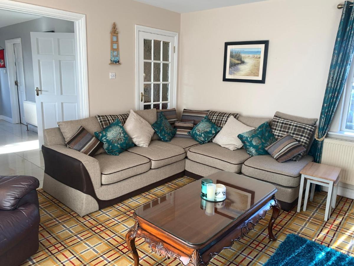 Seascape On The Edge Of Town: 4 Beds All Ensuite. Belmullet Exterior photo