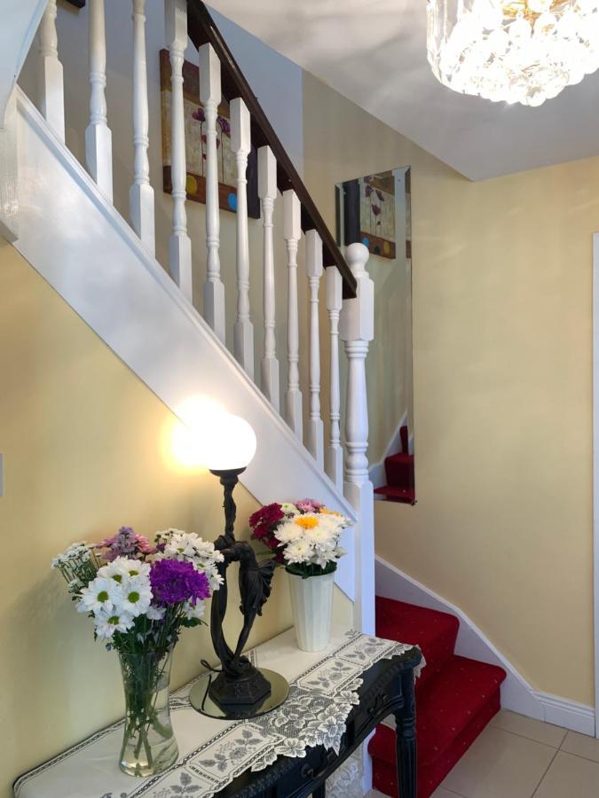 Seascape On The Edge Of Town: 4 Beds All Ensuite. Belmullet Exterior photo