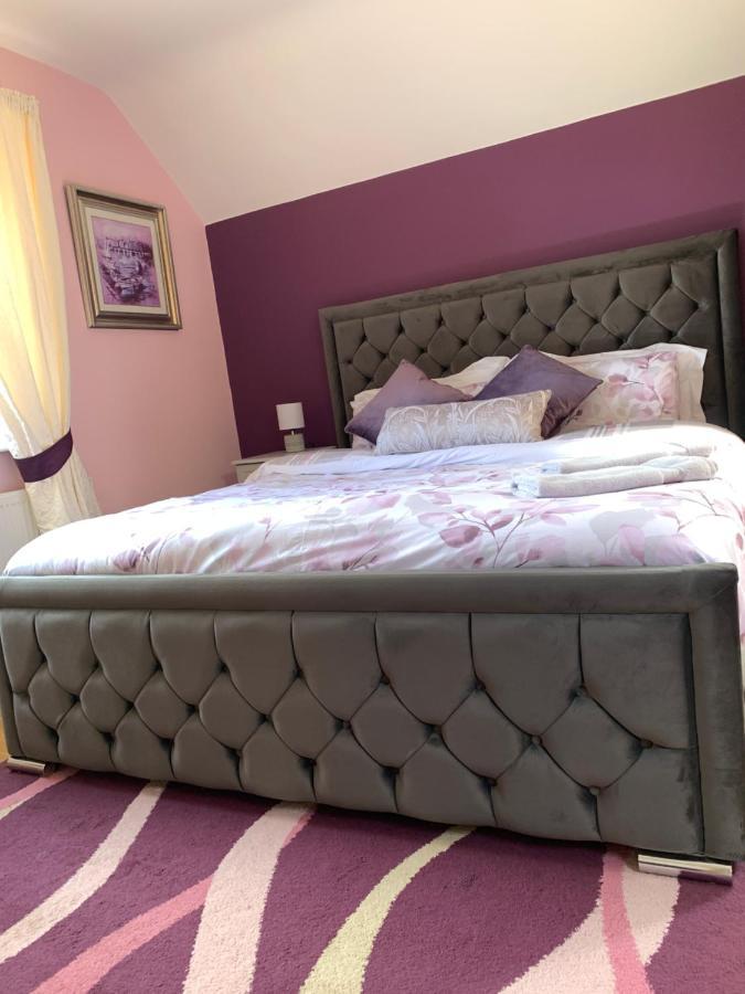 Seascape On The Edge Of Town: 4 Beds All Ensuite. Belmullet Exterior photo